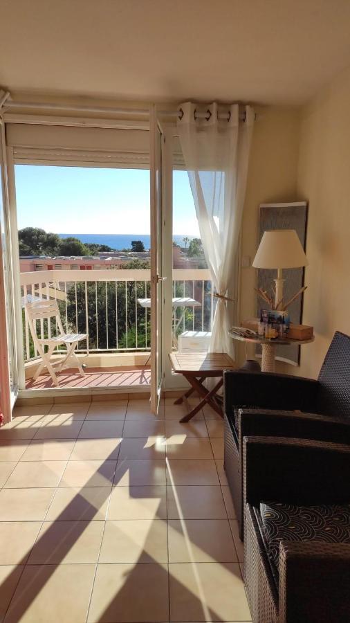 Appartement Lumineux Vue Mer Фрежус Екстер'єр фото
